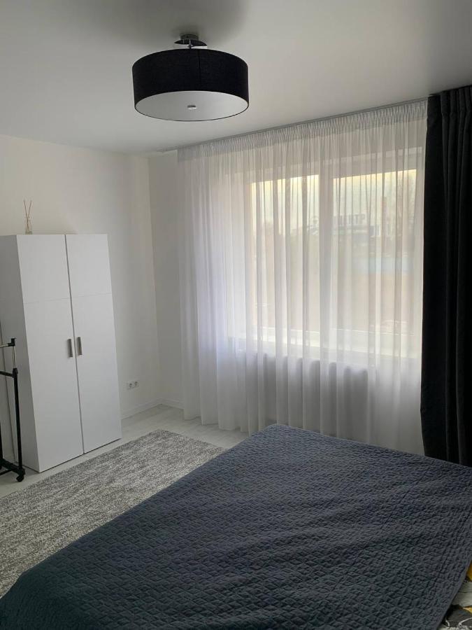 אוזהורוד New Modern Apartment מראה חיצוני תמונה